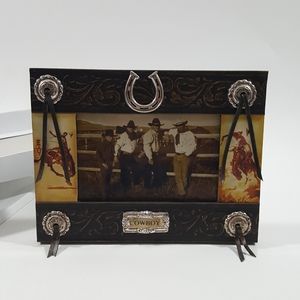 Standing Handcrafted Cowboy Horseshoe Western Frame holds 4X6 Photo